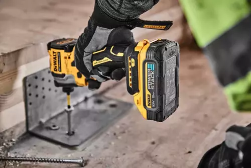 Zestaw elektronarzędzi CD805, DCF850, 2x5Ah, ładowarka DeWalt DCK2052H2T 4