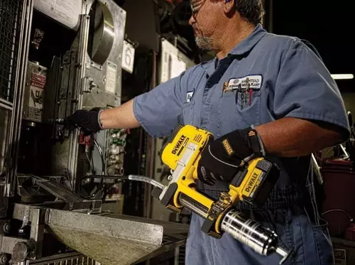 Smarownica DeWalt DCGG571NK 2