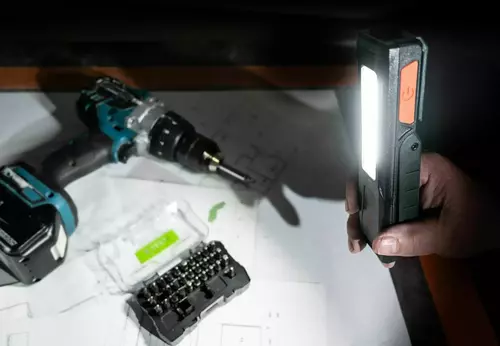 Lampa ręczna Giga 800 RE 8