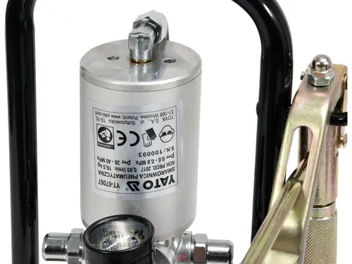 Smarownica pneumatyczna 12 L 3