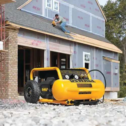 Kompresor bezolejowy DeWalt DPC17PS 3