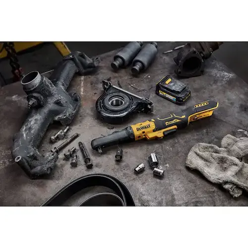 Grzechotka z uszczelnioną głowicą 101Nm 18V XR 3/8” i 1/2” b/aku DeWalt DCF510N 8