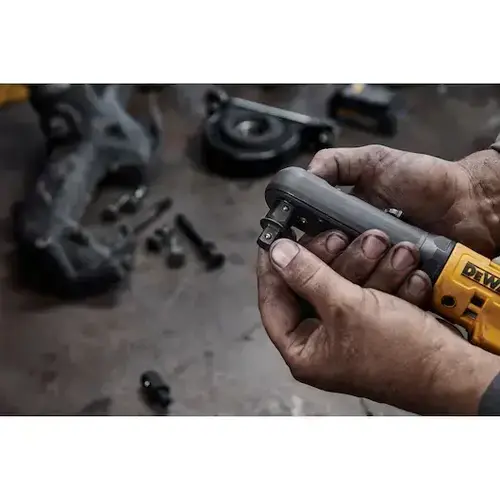 Grzechotka z uszczelnioną głowicą 101Nm 18V XR 3/8” i 1/2” b/aku DeWalt DCF510N 10