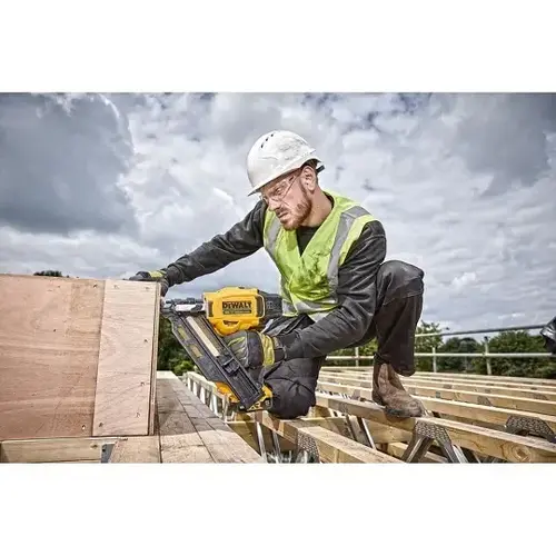 Gwoździarka akumulatorowa do gwoździ 50-90mm b/aku 18V XR DeWalt DCN930N  11