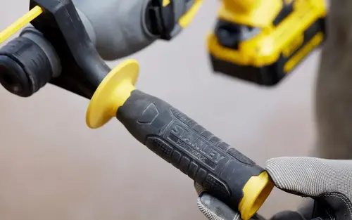 Młotowiertarka SDS-Plus 18V + 1x4Ah + ładowarka + kufer Stanley Fatmax SFMCH900M12 3
