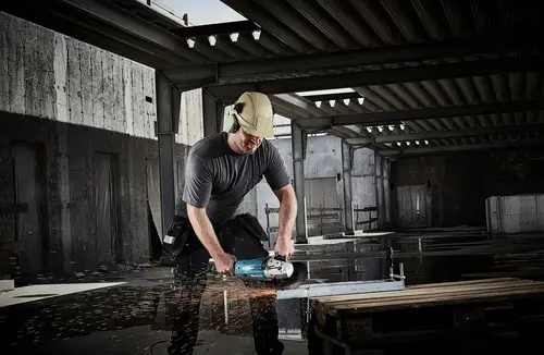 Szlifierka kątowa 230 mm Makita GA9020R 3