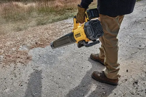Dmuchawa osiowa XR 18V 1x5,0 Ah DeWalt DCMBL562P1 4