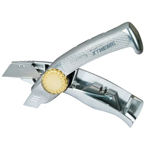 Nóż STANLEY® FATMAX® XTREME™ ostrze stałe magazynek 2