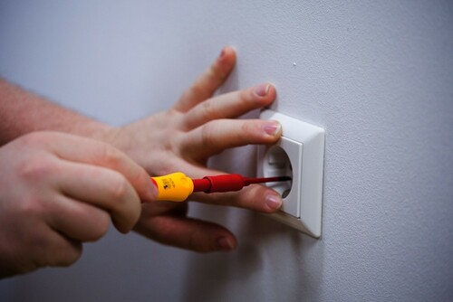 WIHA KOMPLET Wkrętaków 18cz. 1000V 5