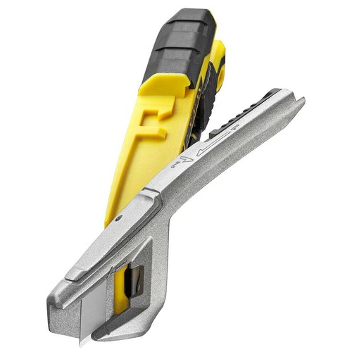 Nóż ze zintegrowanym systemem łamania ostrza STANLEY® FATMAX® z blokadą suwak 18mm 4