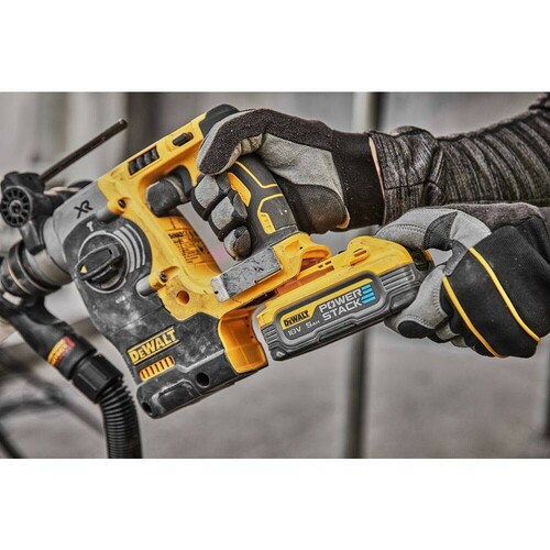 Młotkowiertarka 18V + ładowarka + 2x5.0Ah + walizka DCH273H2T 7