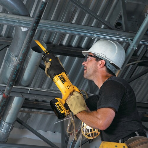 Piła szablasta 18V XR Li-Ion bez aku DeWALT DCS380N 7