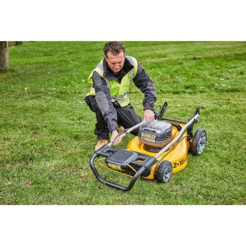 Kosiarka akumulatorowa 36V (2x18V) + 2 x 5Ah + ładowarka DeWALT DCMW564P2 17
