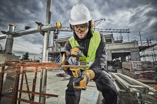 Szlifierka kątowa XR Li-Ion 18V 125mm 3aku 5Ah + walizka + ładowarka DeWALT DCG405P3 8