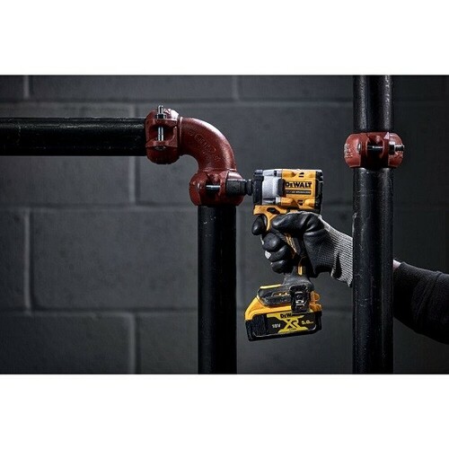 Klucz udarowy 1/2 18V 406N bolec blokujący + walizka + 2x5Ah + ładowarka DeWALT DCF922P2T 8
