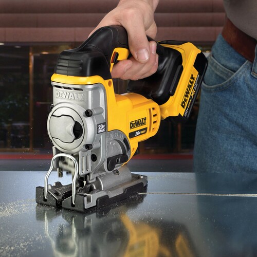 Wyrzynarka 400W XR 18V b/aku DeWALT DCS331N 9