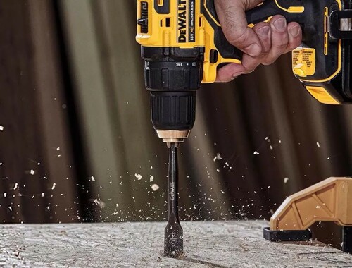 Wiertarko-wkrętarka XR 18V + 3x5Ah + ładowarka + walizka DeWALT DCD708P3T 7