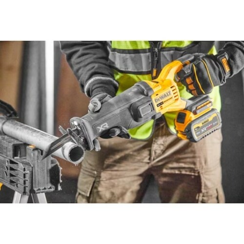 Piła szablasta 18V 54V XR Flexvolt + walizka + 1x6Ah + ładowarka DeWALT DCS386T1 7