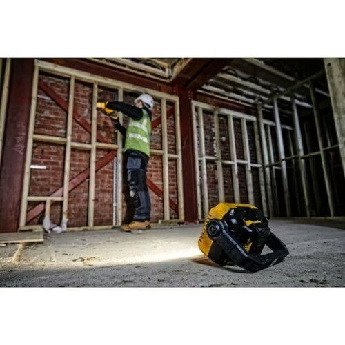 Kompaktowa lampa LED b/aku DeWALT DCL077 7