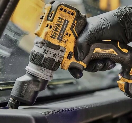 Wiertarko-wkrętarka 12V z wymiennymi głowicami 57Nm b/aku + walizka DeWALT DCD703NT 8