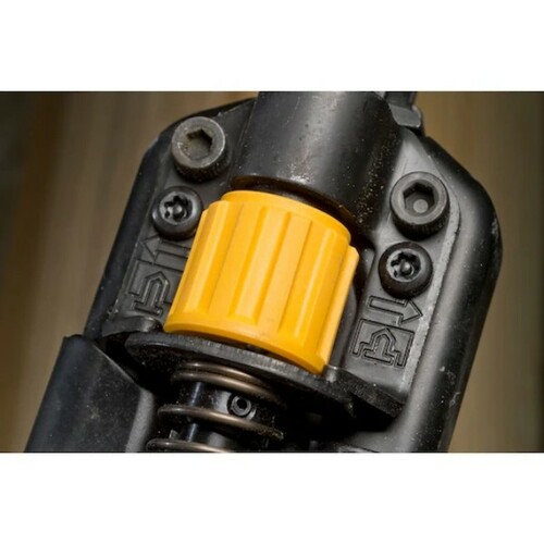 Gwoździarka 2-biegowa 18V b/aku DeWALT DCN693N 4