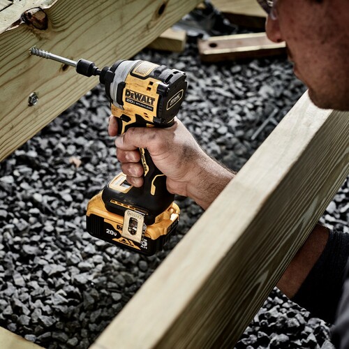 Zakrętarka udarowa bit 1/4 208Nm + walizka + 2x1,7Ah POWERSTACK + ładowarka DeWALT DCF850E2T 8