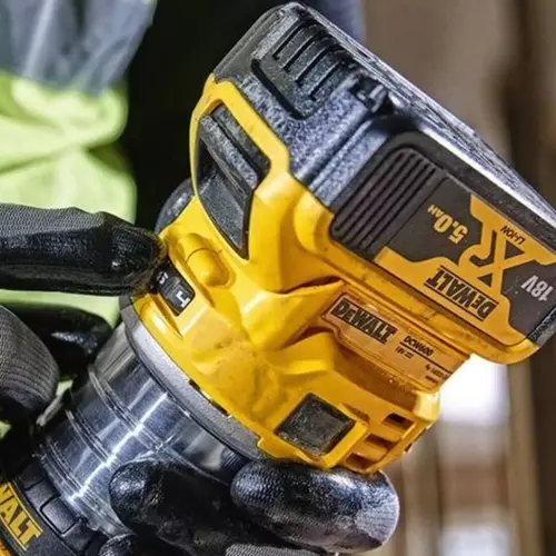 Frezarka górnowrzecionowa 930W DeWALT DCW604P1 6