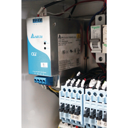 Tokarka centralna i wrzecionowa Optimum OPTIturn TH 4615V 2