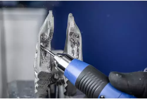 Trzpień frezarski ze stopów twardych walcowy ZYAS z uzębieniem czołowym 03 x 13 mm, trzonek Ø 3 mm TITANIUM do tytanu 3