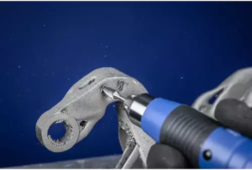 Wysokowydajny trzpień frezarski ze stopów twardych o kształcie pocisku SPG Ø 06 × 13 mm trzpień Ø 3 mm TITANIUM do tytanu 2