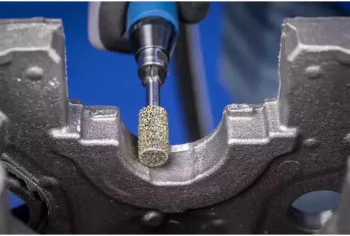 Diamentowa ściernica cylindryczna 24 x 30 x 8 mm D852 do szlifowania żeliwa szarego i sferoidalnego 2