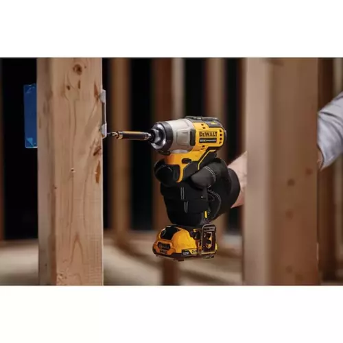 Zakrętarka udarowa 1/4 12V + 2x2Ah + ładowarka + walizka DeWalt DCF801D2 6