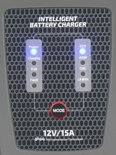 Prostownik do ładowania akumulatorów WET/GEL/MF/AGM/CAL/LiFePO4 EXPERT CHARGER 15 Lithium 12V 4