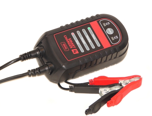 Inteligentny prostownik do ładowania akumulatorów WET/GEL/MF/AGM SMART CHARGER 4 6/12V 5