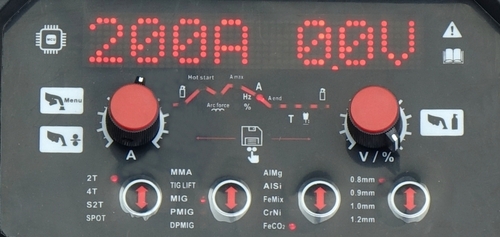 TECNO MIG 234 PULSE 4x4 11