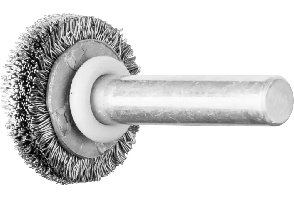 Szczotka tarczowa niepleciona RBU Ø20 × 4 mm trzpień Ø6 mm drut stalowy Ø0,20 1