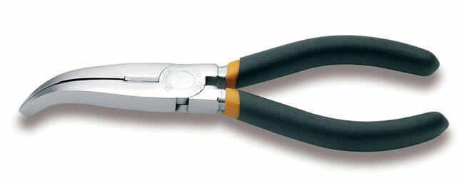 Szczypce płaskie, odgięte o 45 stopni, ramiona pokryte podwójną warstwą pcw, model 1164, 200mm 1