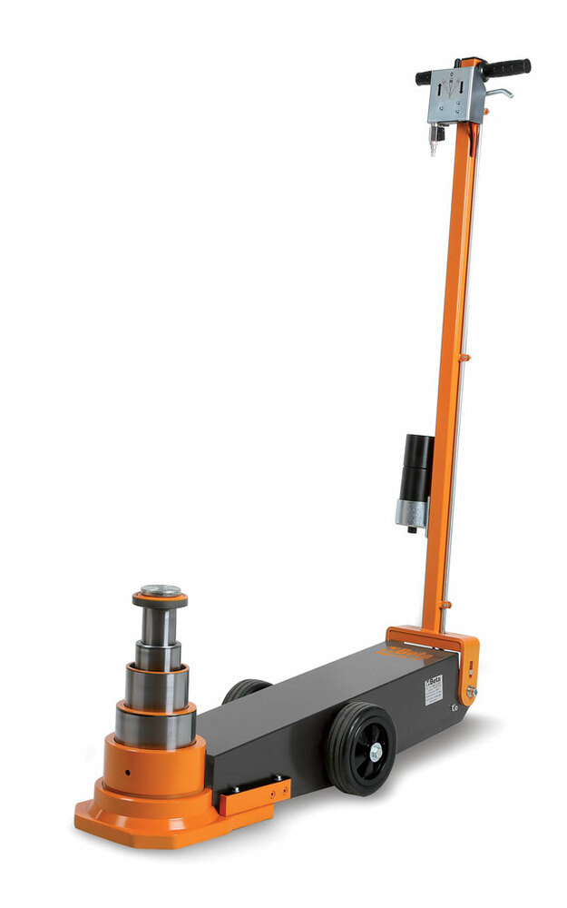Dźwignik hydrauliczny z napędem pneumatycznym, warsztatowy na kółkach, model 3067/70-13t, dor 13-23-43-70t, ce 1