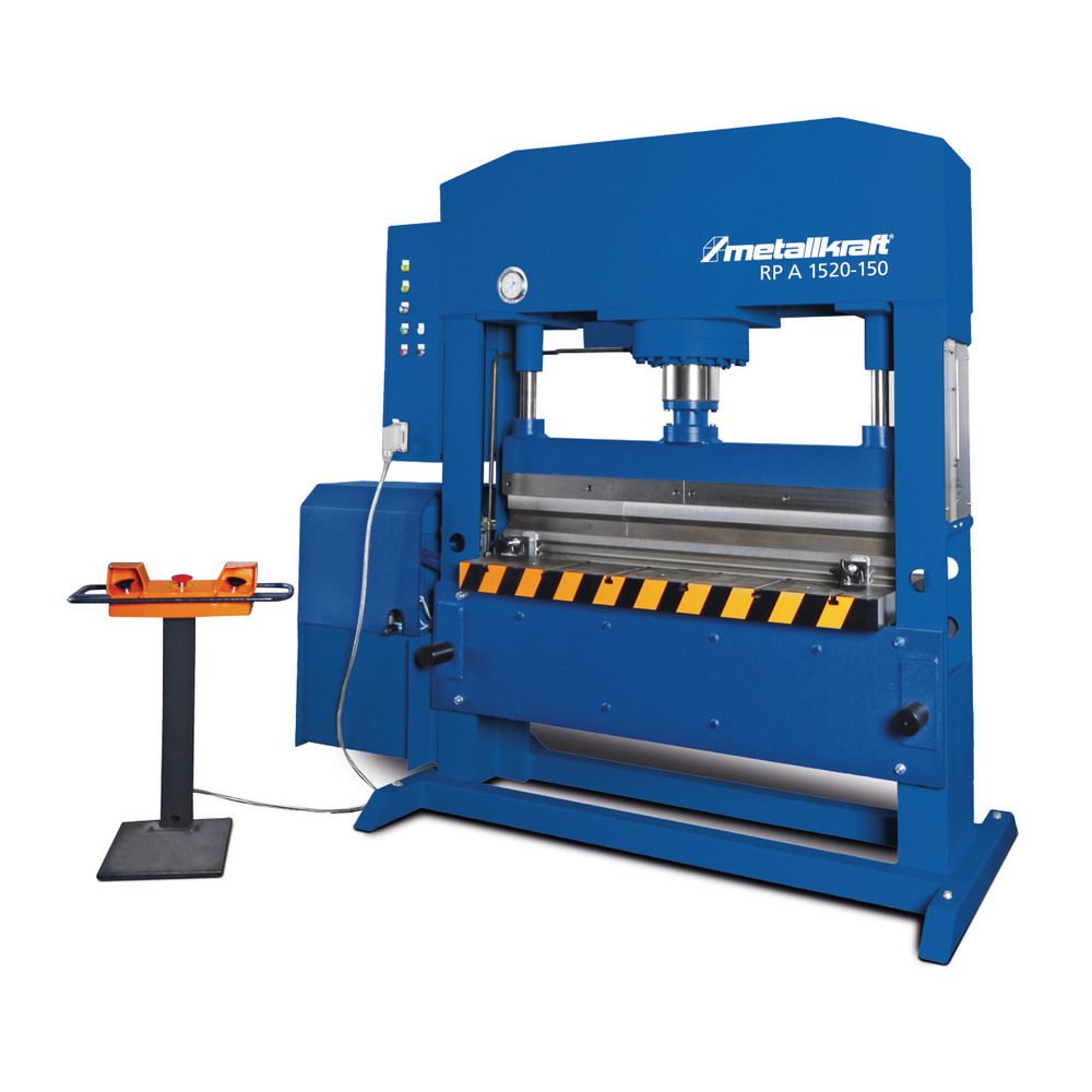 Hydrauliczna prasa ramowa z urządzeniem składającym Metallkraft RP A 1520-150 1